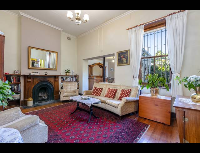 3 BEDROOM FREEHOLD TO LET IN OBSERVATORY